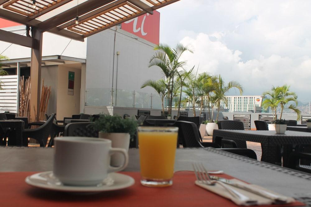 Mi Hotel Sandiego Medellin Luaran gambar